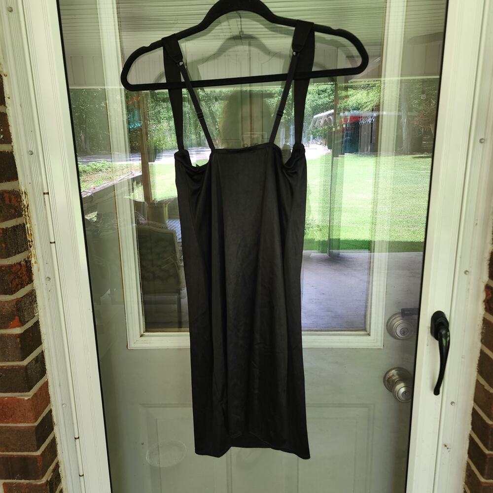 Vintage Victoria's Secret Small Black Slip/Gown Underwire Cup Adj Straps Stretch - Picture 4 of 6